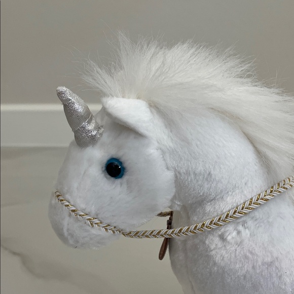 Breyer White Plush Unicorn with Silver color  Horn. - Picture 3 of 10